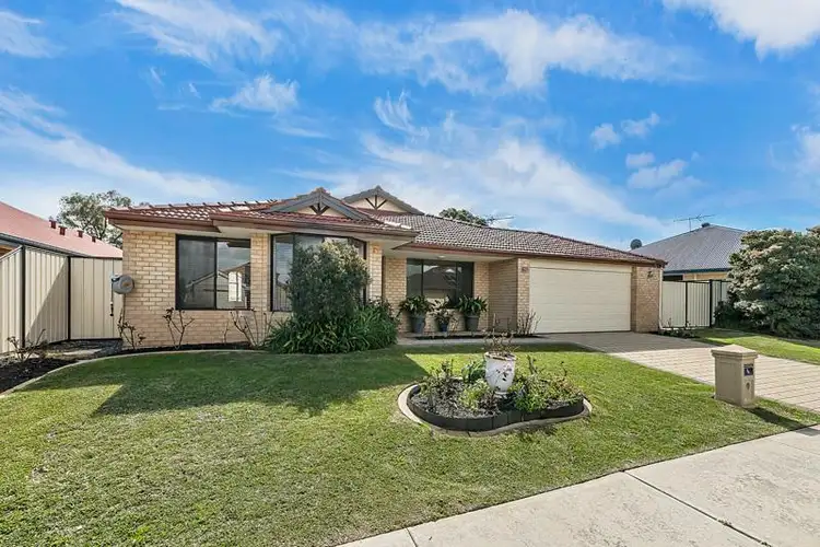 4 Carpenter  Chase, Wanneroo WA 6065
