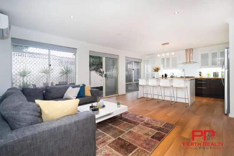 2/8 Mayfair Street, Nollamara WA 6061