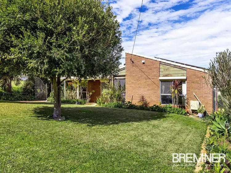 31 Mandfield Way, Parmelia WA 6167