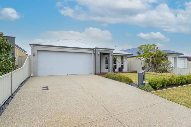 Second view of Homely house listing, 17 Gicha Close, Lake Coogee WA 6166