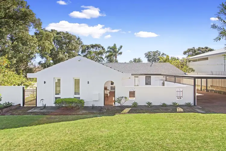 8 Yule Street, City Beach WA 6015