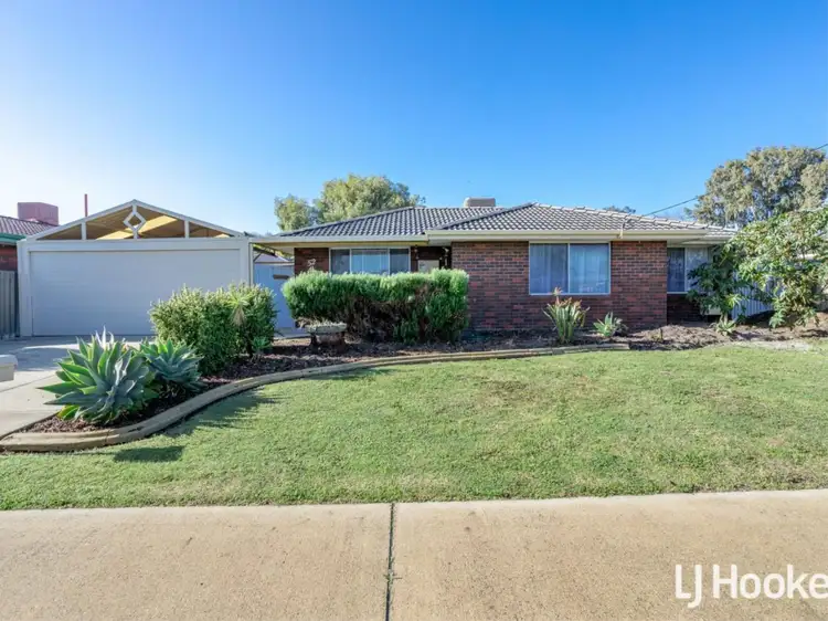 52 Lyrebird Way, Thornlie WA 6108