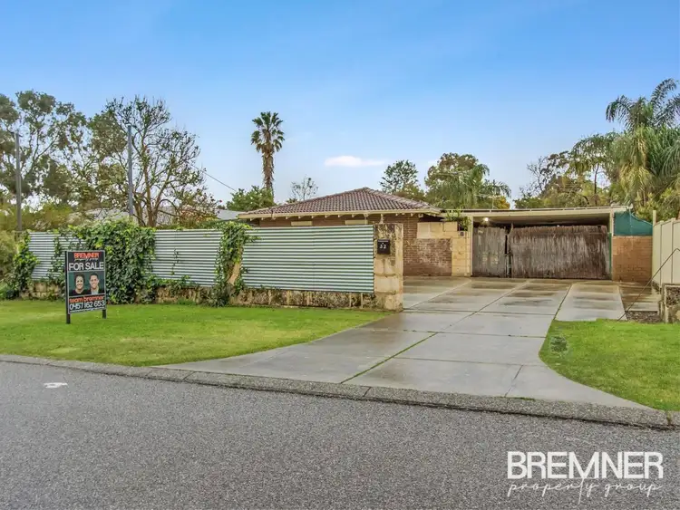 Second view of Homely house listing, 32 Cimbor Way, Parmelia WA 6167