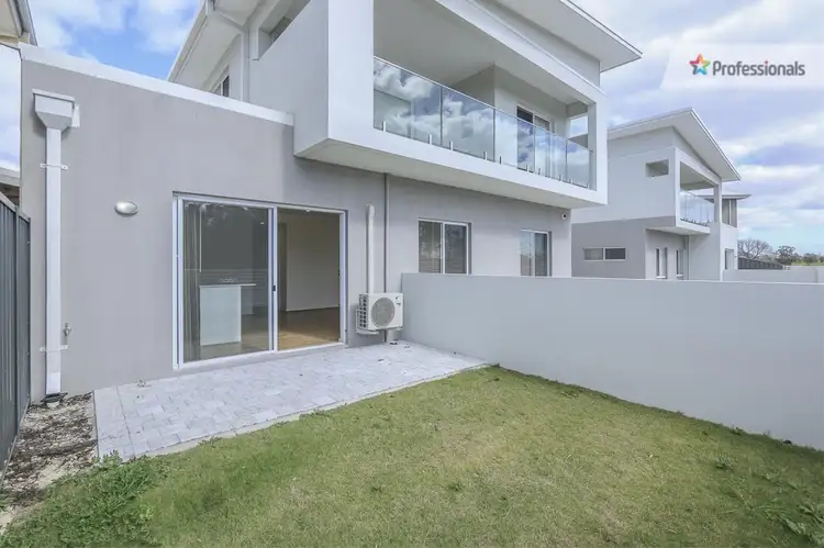 Main view of Homely unit listing, 1/24 Aquaviva Circle, Viveash WA 6056