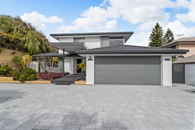 16 Margaret Street, Watermans Bay WA 6020
