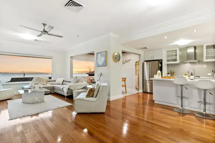 4/6 North Beach Road, North Beach WA 6020