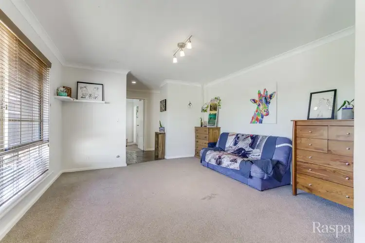 Second view of Homely house listing, 10 Magnolia Gardens, Yangebup WA 6164