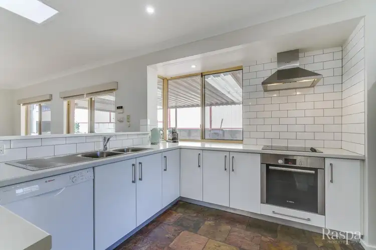 Sixth view of Homely house listing, 10 Magnolia Gardens, Yangebup WA 6164