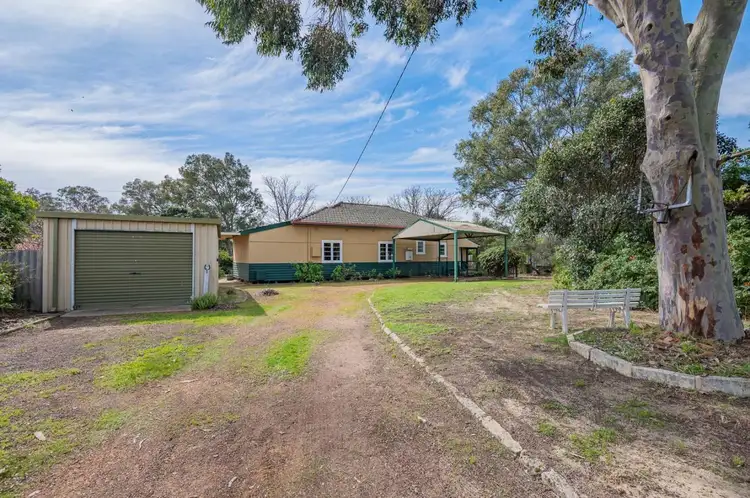 Second view of Homely house listing, 7 Narwood Place, Midvale WA 6056