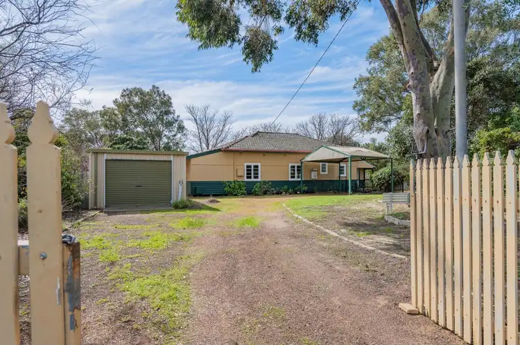 Third view of Homely house listing, 7 Narwood Place, Midvale WA 6056