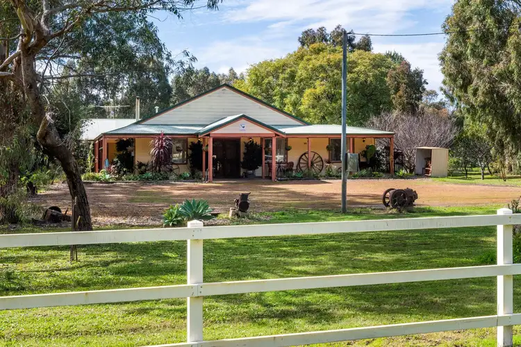 15 Peters Road, Muchea WA 6501