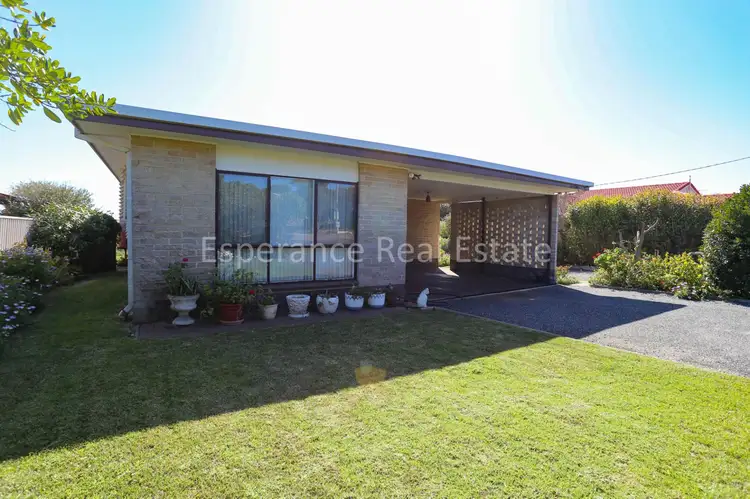 11 Giles Street, West Beach WA 6450