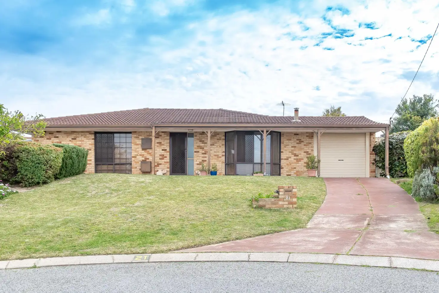 Main view of Homely house listing, 21 Bangor Place, Beldon WA 6027