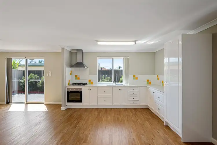 Sixth view of Homely unit listing, 7/100 Wittenoom Road, High Wycombe WA 6057