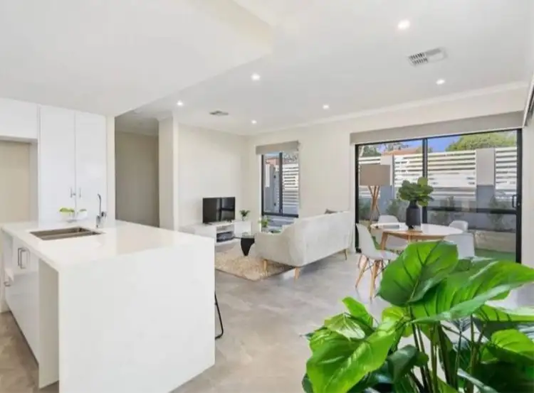 B/17 Adela Place, Warwick WA 6024