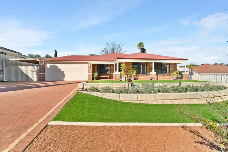 9 Luffe Court, Swan View WA 6056