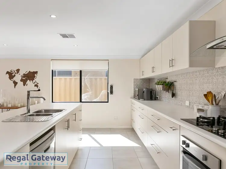 Fifth view of Homely house listing, 6 Blossom Chase, Aubin Grove WA 6164