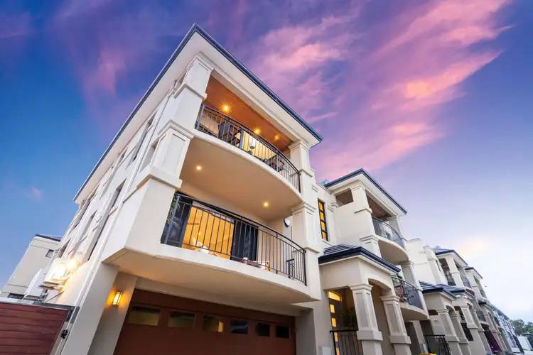 4/9 Edgehill Street, Scarborough WA 6019
