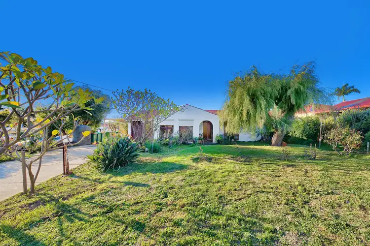 7 Field Street, Morley WA 6062