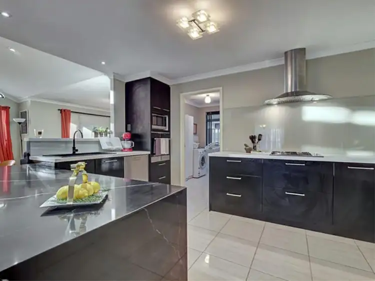 Fourth view of Homely house listing, 2 Woodside Loop, Beckenham WA 6107