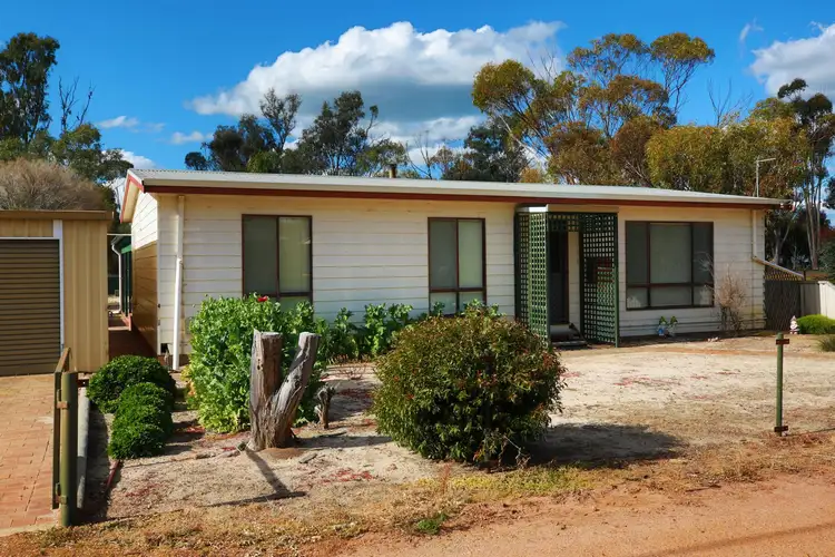 39 Collier Street, Newdegate WA 6355