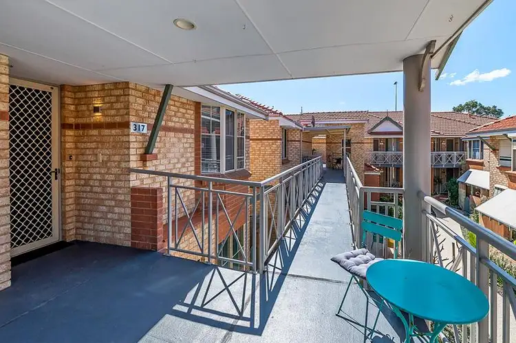 317/17-21 Hefron Street, Rockingham WA 6168
