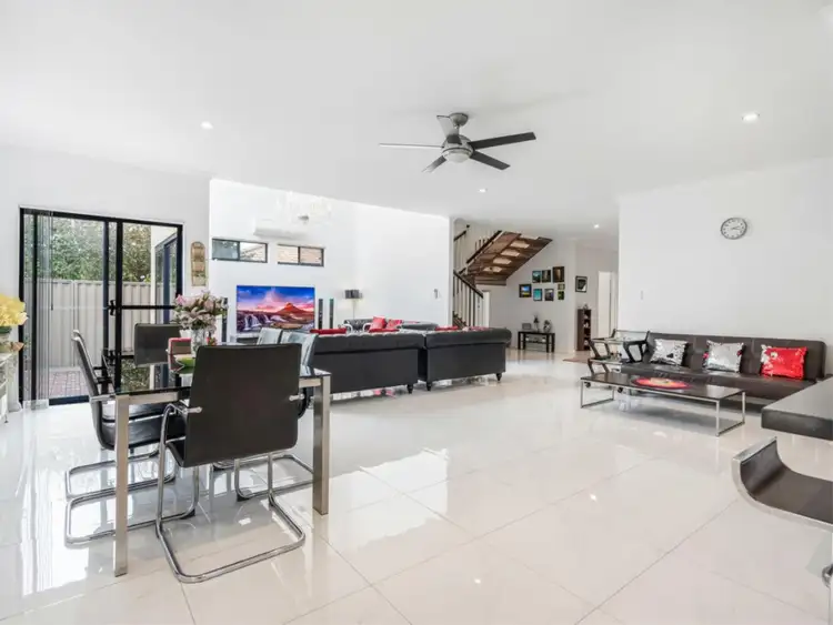 Fourth view of Homely house listing, 6 Hadlow Place, Thornlie WA 6108