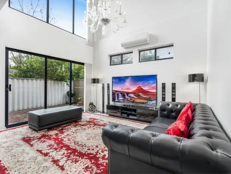 Sixth view of Homely house listing, 6 Hadlow Place, Thornlie WA 6108