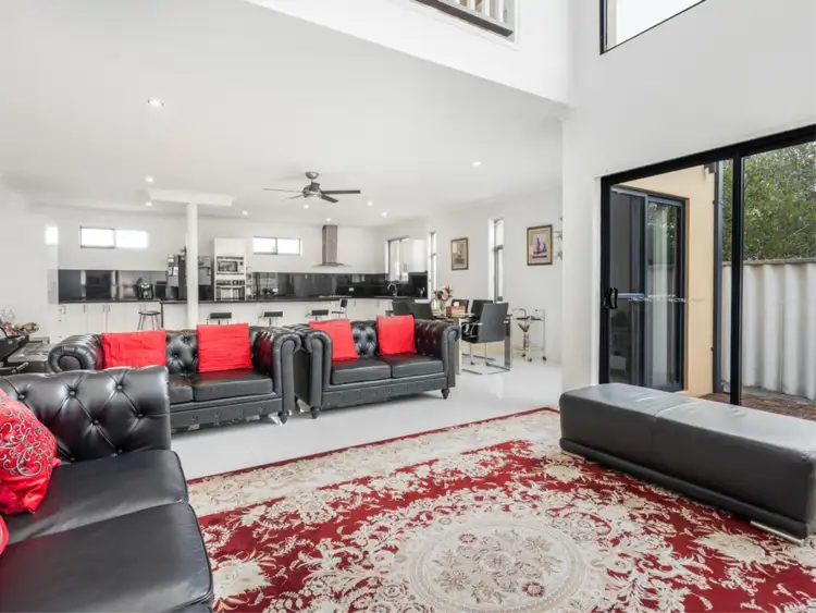 Seventh view of Homely house listing, 6 Hadlow Place, Thornlie WA 6108