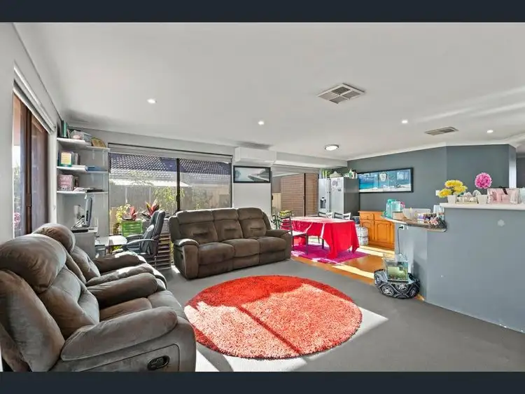 13 Hutt Way, Gosnells WA 6110