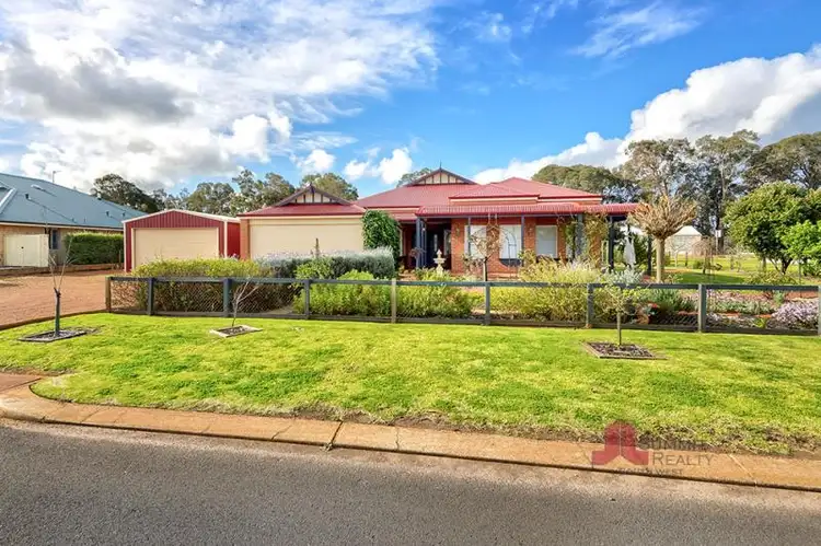 3 Shier Rise, Burekup WA 6227