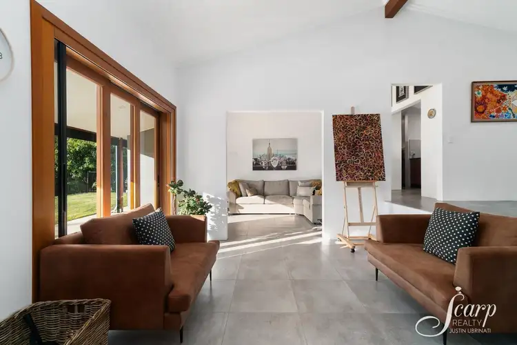 6 Lascelles Parade, Gooseberry Hill WA 6076