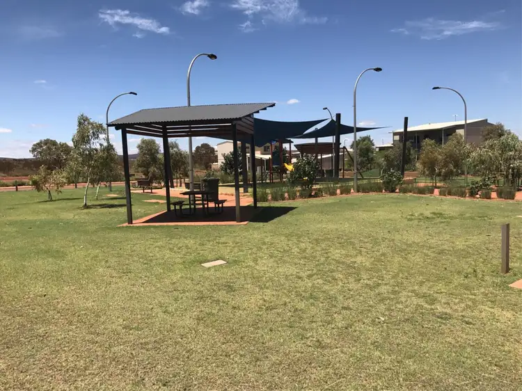 25 Les Tutt Drive, Newman WA 6753