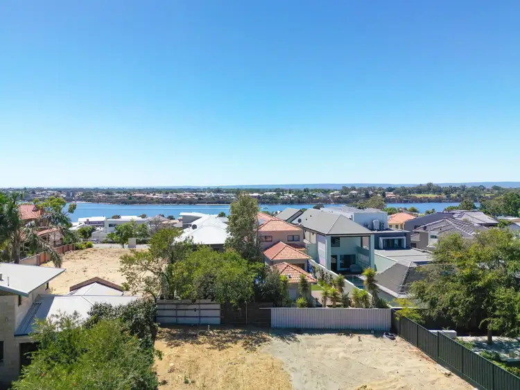 94A Reynolds Road, Mount Pleasant WA 6153