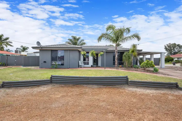 8 Wooramel Crescent, Gosnells WA 6110