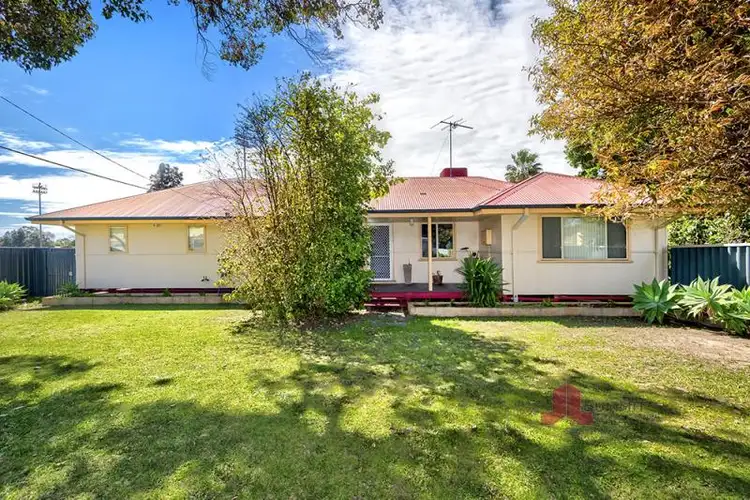 1 Mondak Place, Carey Park WA 6230