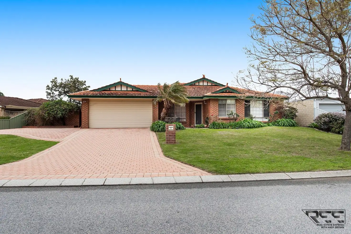 Main view of Homely house listing, 32 Chesterton Drive, Thornlie WA 6108