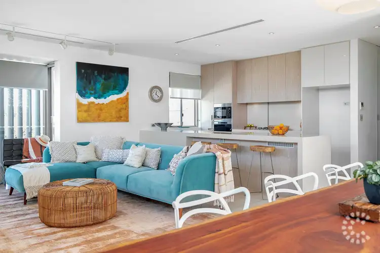 24/23 Ocean Drive, North Coogee WA 6163