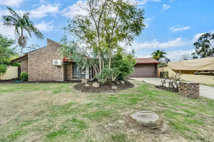 6 dellwood lane, Ballajura WA 6066