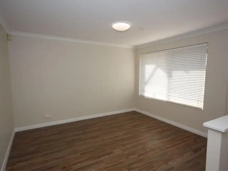 Fourth view of Homely house listing, 8 Musulin Rise, Lake Coogee WA 6166