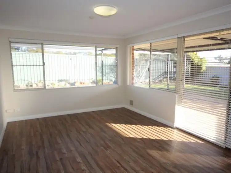 Fifth view of Homely house listing, 8 Musulin Rise, Lake Coogee WA 6166