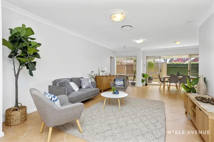 7/11 Endeavour Road, Hillarys WA 6025