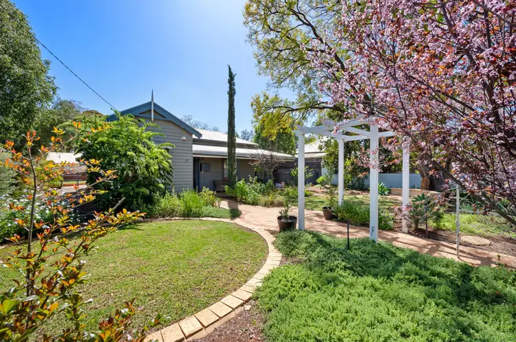 130 Hare Street, Lamington WA 6430