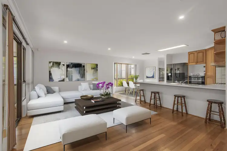 17 Hampton Court, Thornlie WA 6108