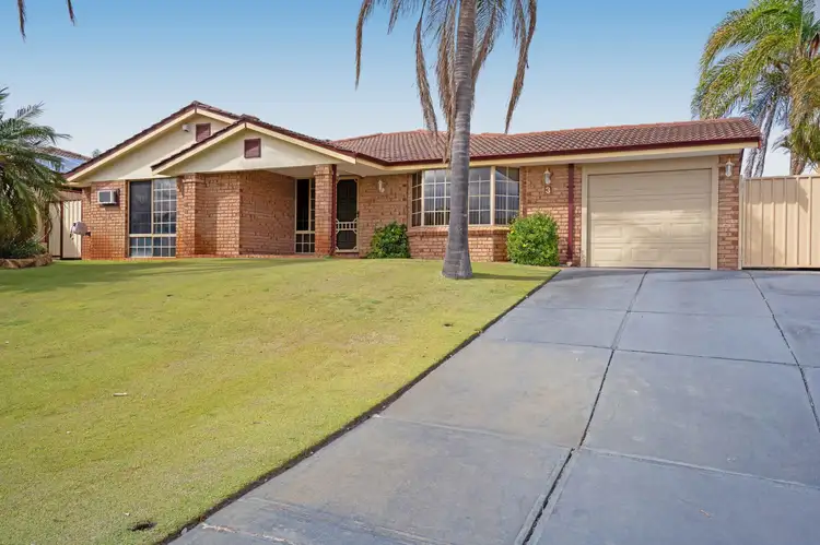 3 Bottlebrush Drive, Thornlie WA 6108