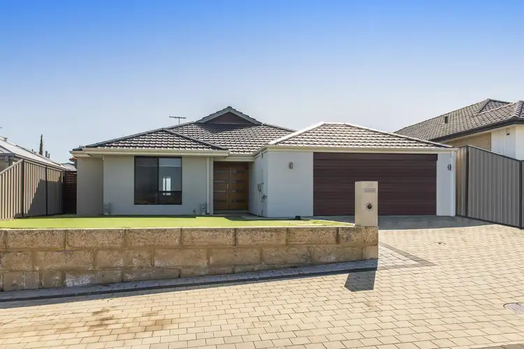 25 Tranquility Crescent, Aveley WA 6069