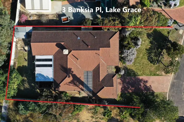 Second view of Homely house listing, 3 Banksia Place, Lake Grace WA 6353
