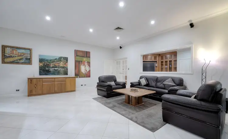 21 Addlestone, Morley WA 6062