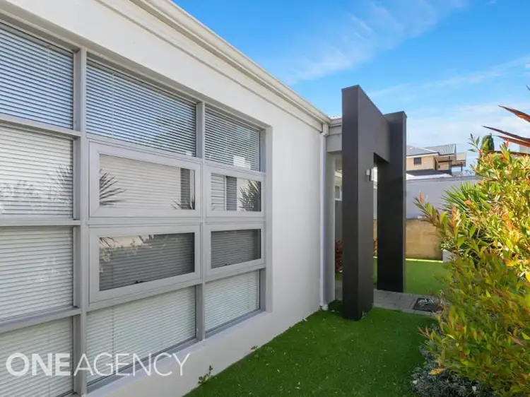 2/307 Rockingham Road