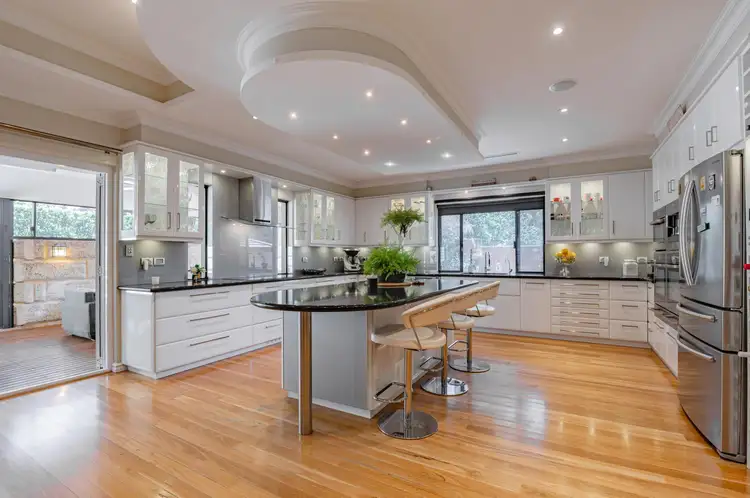 24 Valley Road, Kalamunda WA 6076